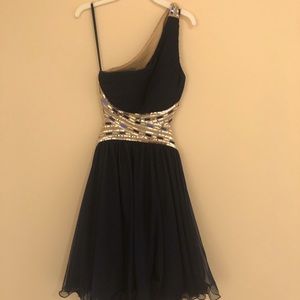 Blondie Nites Navy prom dress